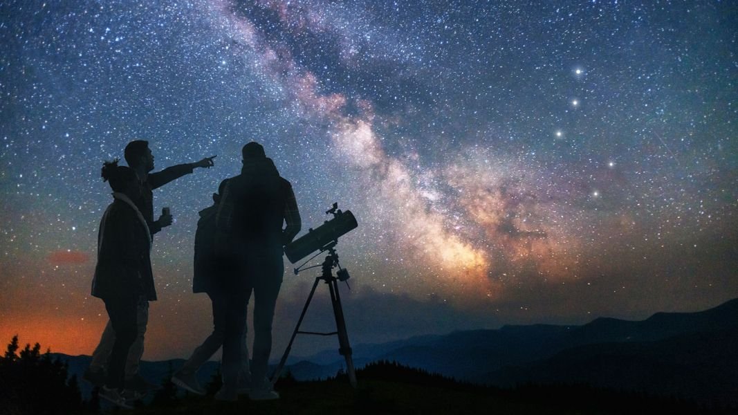 TOUR ASTRONOMICO