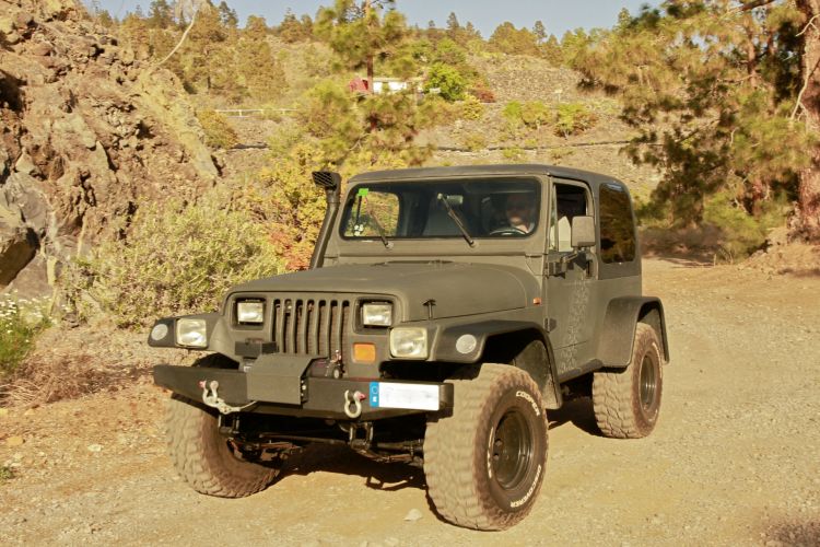 JEEP PROWADŹ SAM